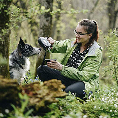 Correa multifuncional para perros con botella de agua incorporada